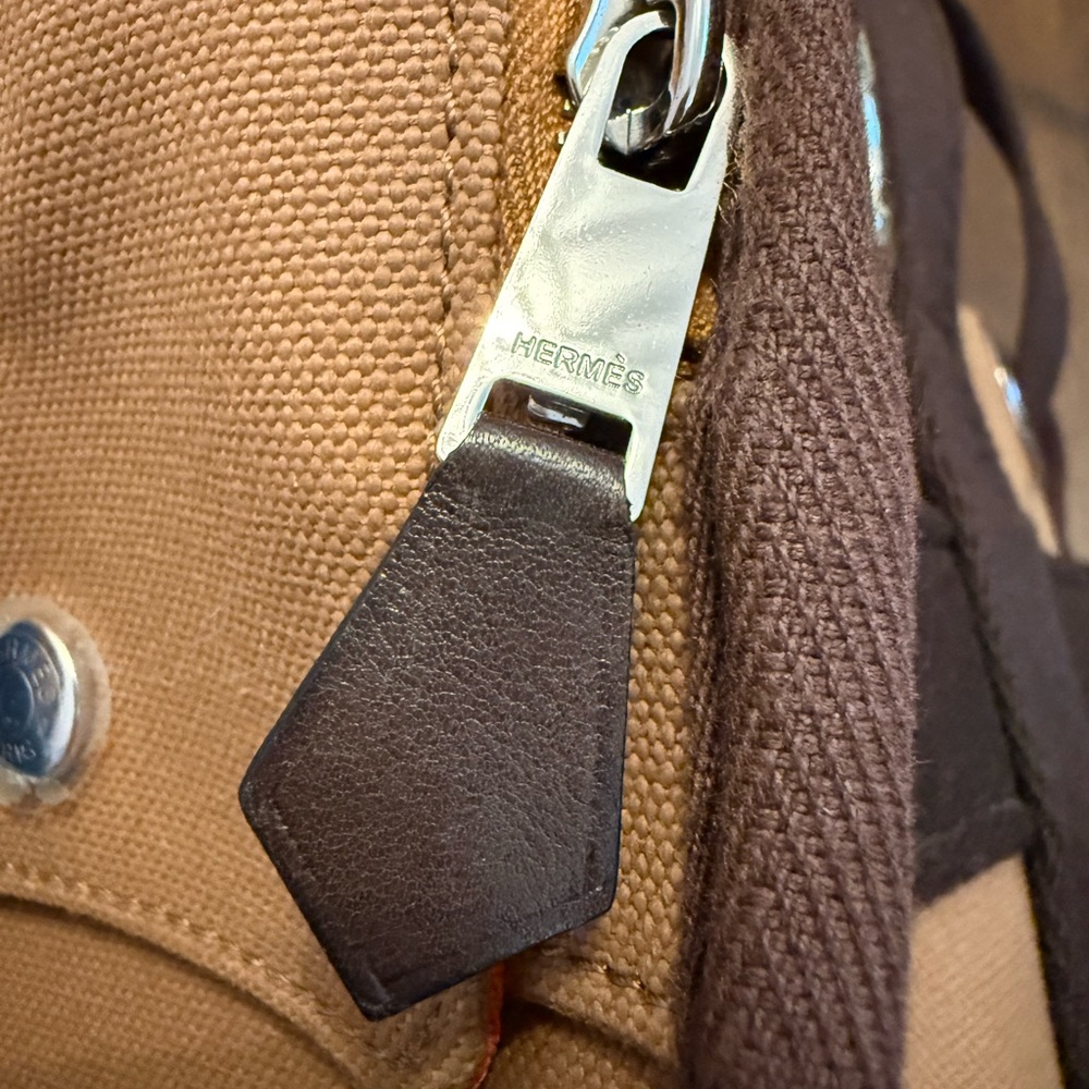 HERMES Small Dog/Cat Pet Carrier - Picture 6 of 11